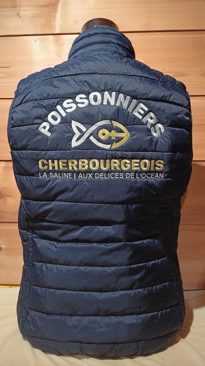 Broderie doudoune sans manches
