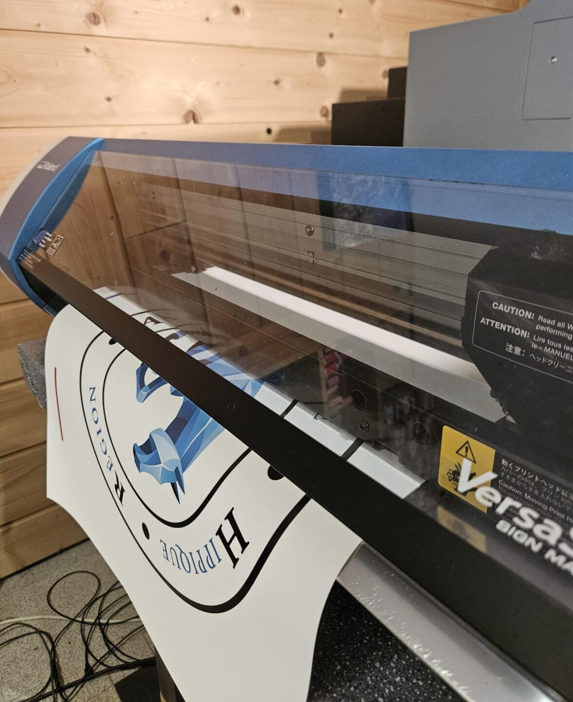 Imprimante grand format Roland VersaCamm de l'atelier